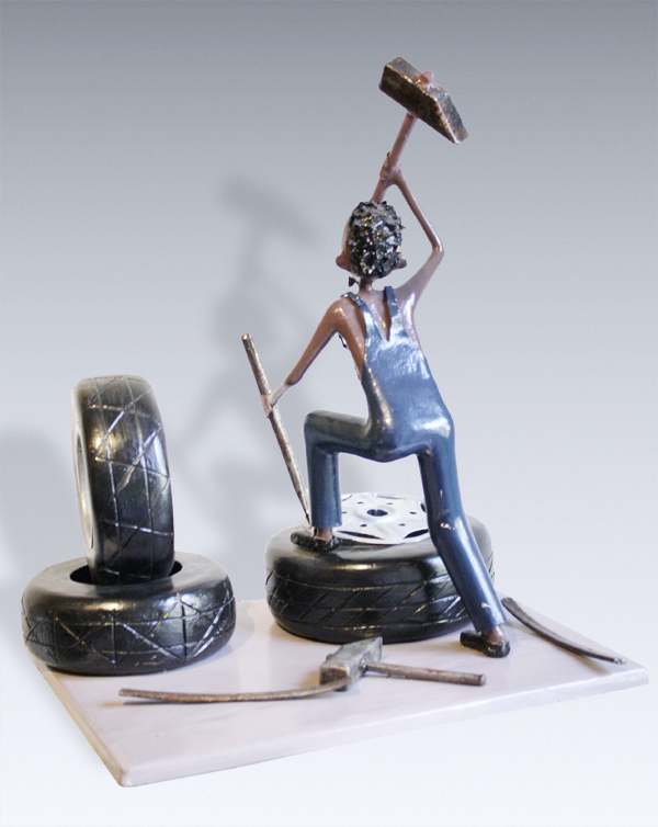 A. Ahadsi Tyre Metal Sculpture Reifenmonteur Togo R